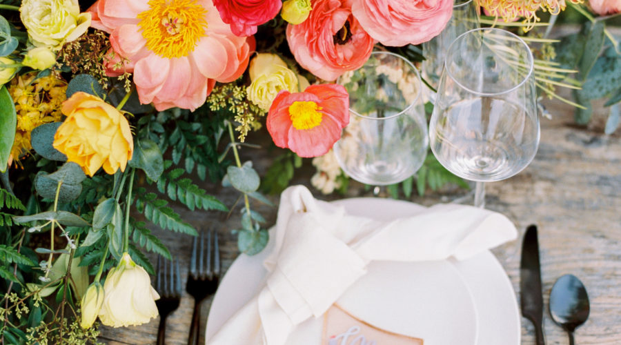 Bold Colors in Florals and Tablescapes