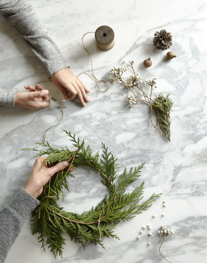 Make an Evergreen Yule Wreath