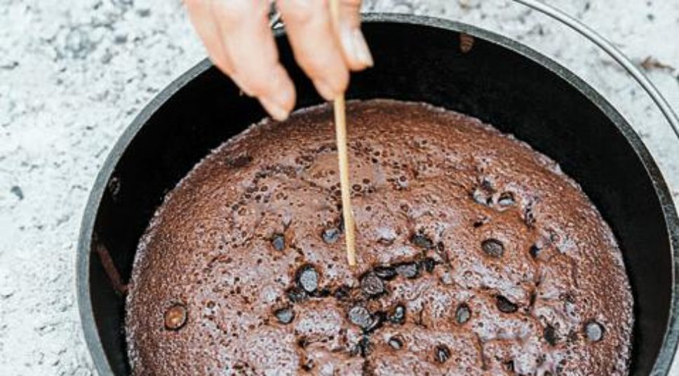 Cooking Hack: Dutch Oven Chocolate Cake Meets the Grill