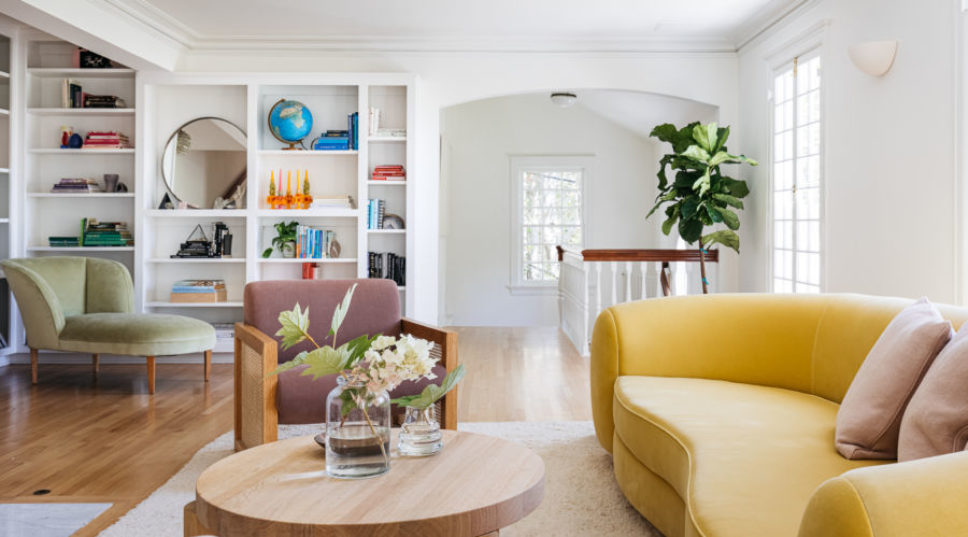 A Summery Palette of Sorbet Shades Gives an Old Colonial House a Modern, New Life