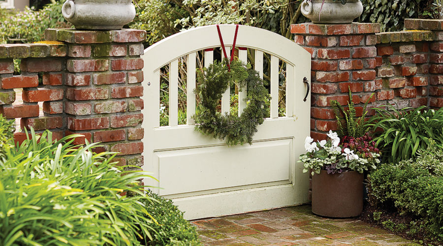 wreath-for-a-garden-gate