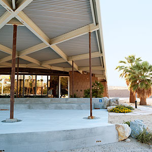 Palm Springs Official Visitors Center