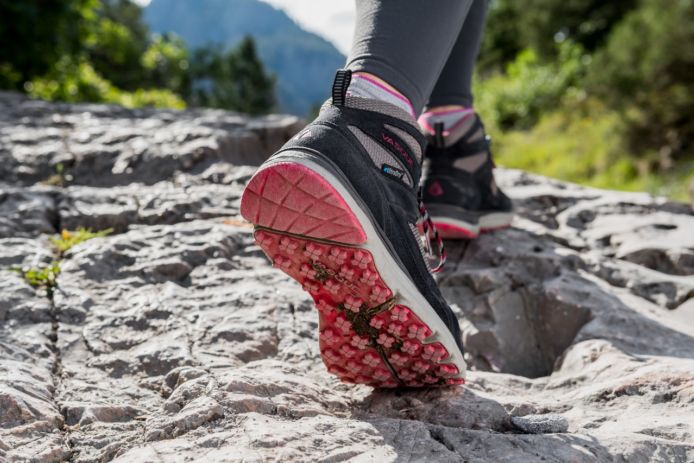 vasque mesa trek ultradry