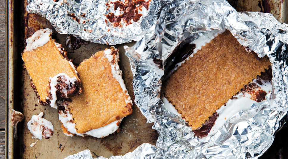 15 Delicious S’Mores & Camping Desserts