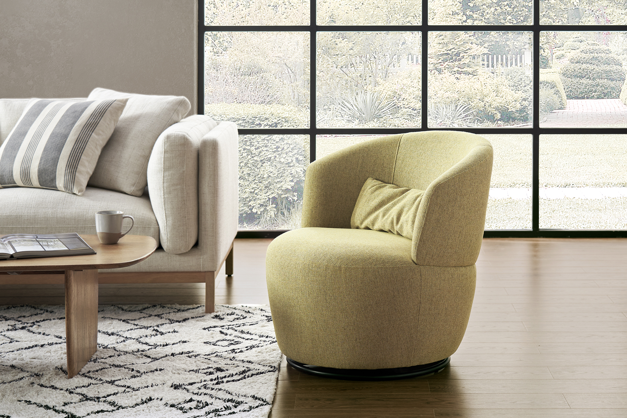 Swivel Chairs: Where to Buy Them and How to Style Them- Sunset Magazine