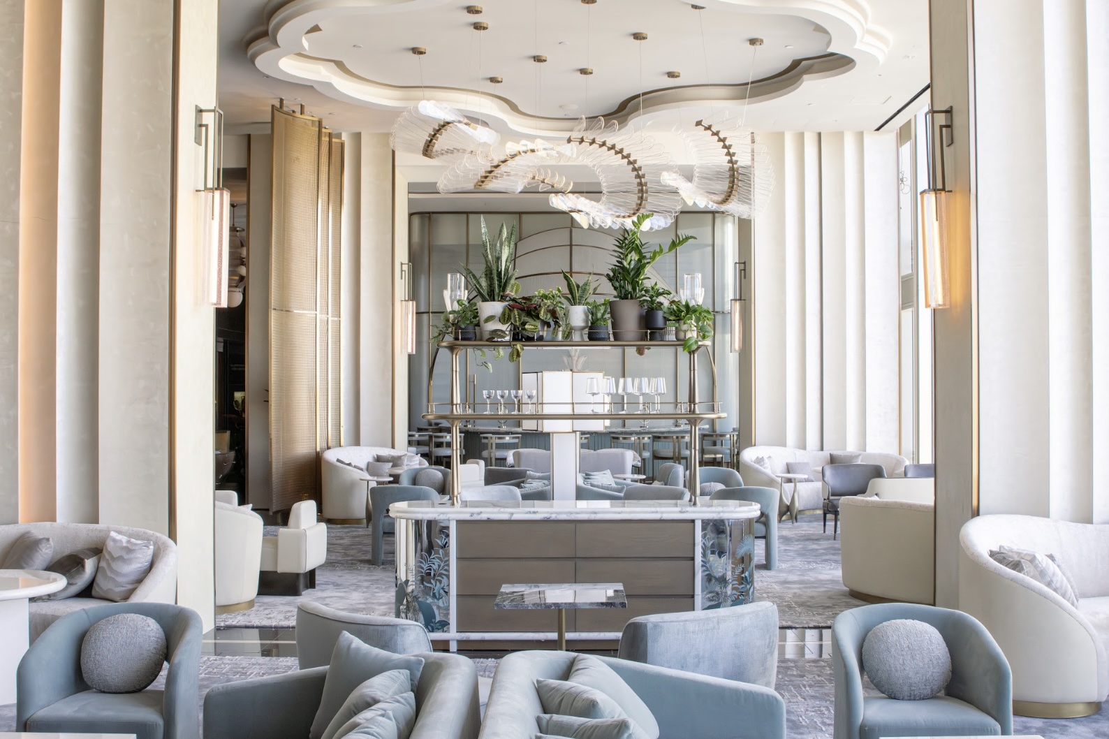 peacock-alley-at-waldorf-astoria-las-vegas