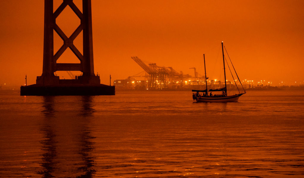 Wildfires Envelop San Francisco Bay Area in Dark Orange Haze
