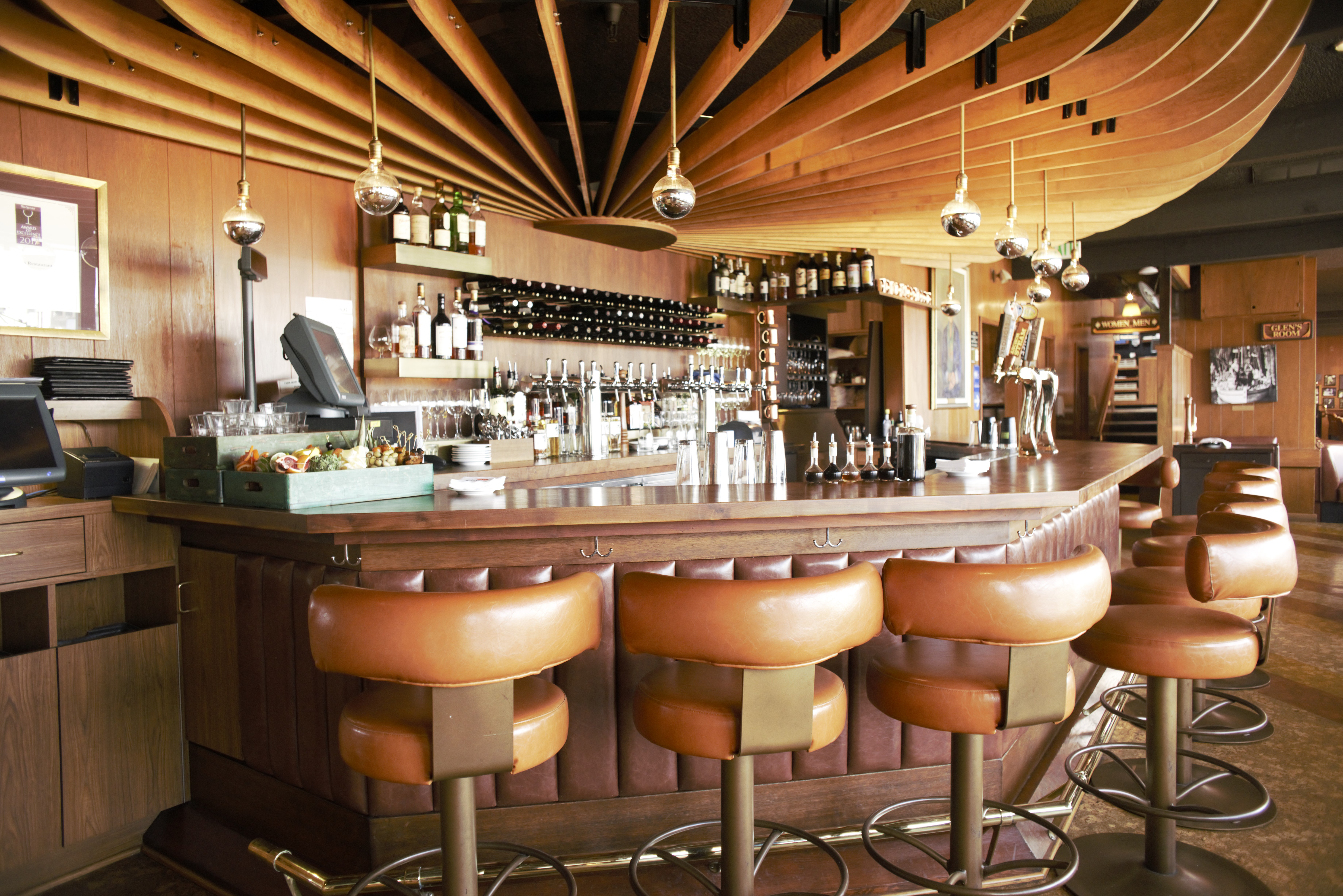 scomas-bar-credit-artek