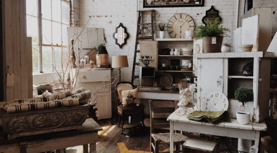 6 Things You Need to Know Before You Go Antiques Shopping, According to Interior Designers