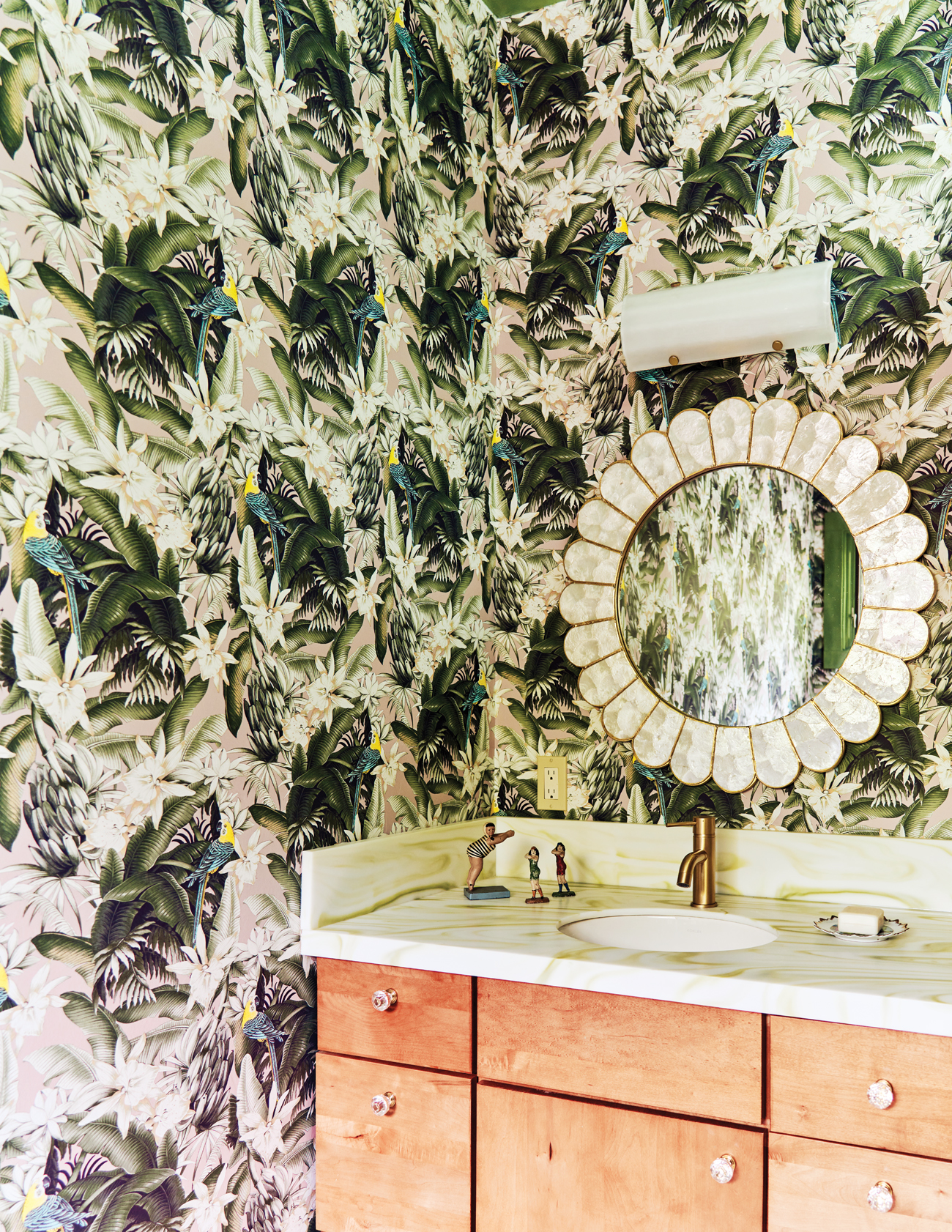 Ashland Bathroom Pierre Frey Wallpaper