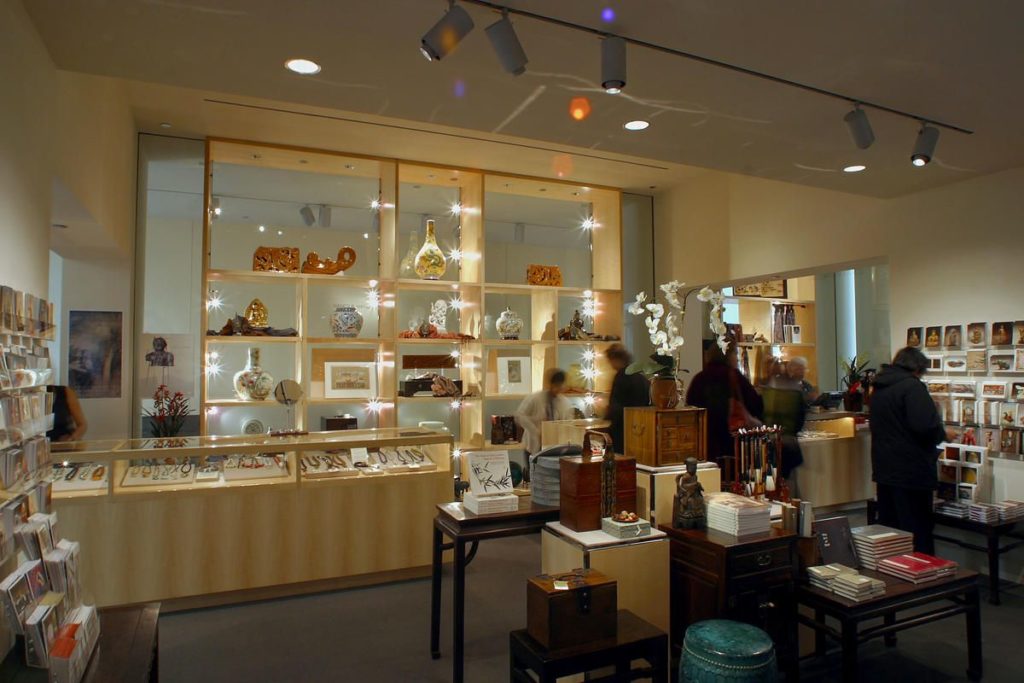 vases jewelry and stationary on display at cha museum boutique at asian art museum