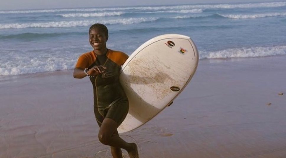 Black Girls Surf Hosts International Paddle Out to Protest Racism, Police Brutality