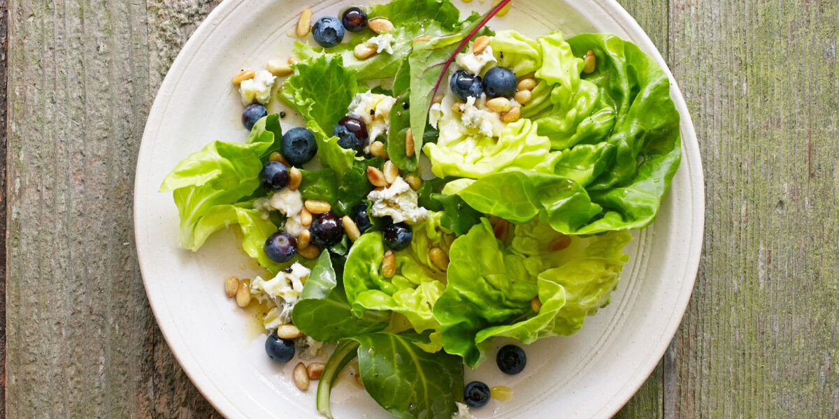 Blueberry Gorgonzola Salad Recipe – Sunset Magazine