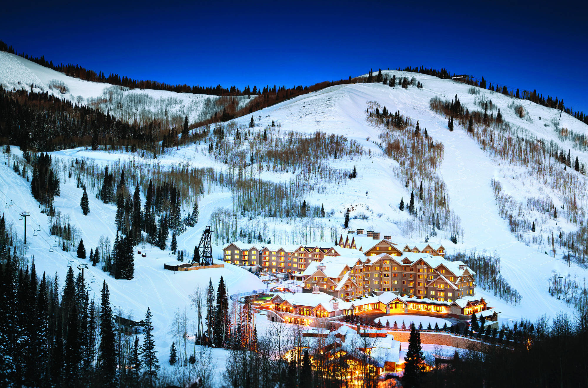 https://www.sunset.com/wp-content/uploads/christmas-vacation-packages-montage-deer-valley-pr-1119-2000x1322.jpg