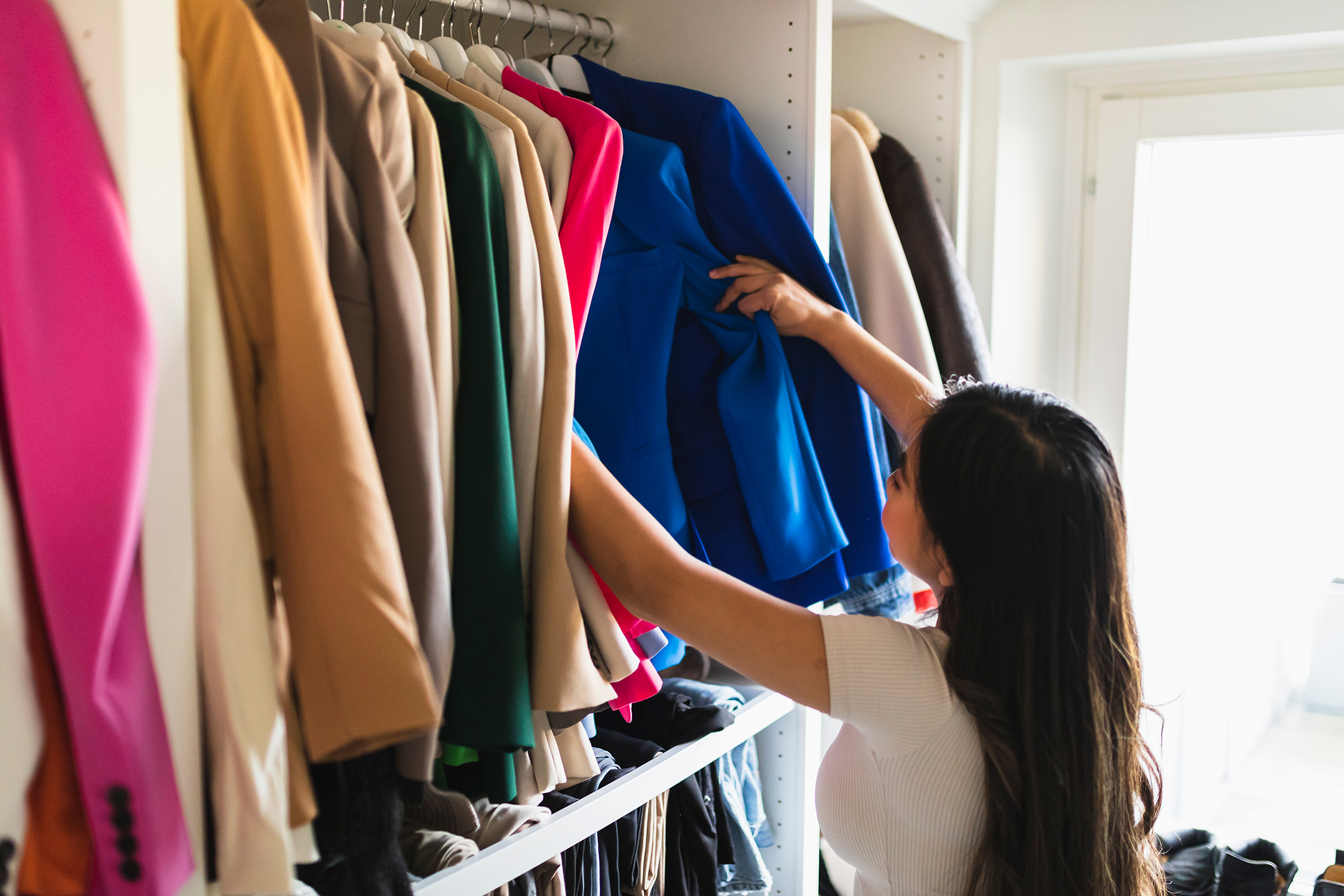 Simple Ways to Store Seasonal Clothes and Avoid the Clutter  Seasonal clothing  storage, Winter clothes storage, Sweatshirts storage