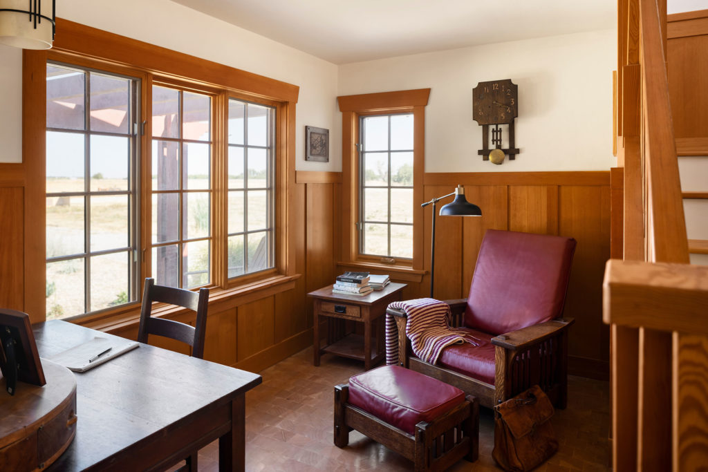 Craftsman Bungalow Away Room