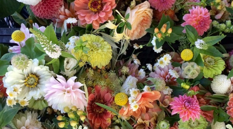 Behind the Scenes: DIY Wedding Flowers