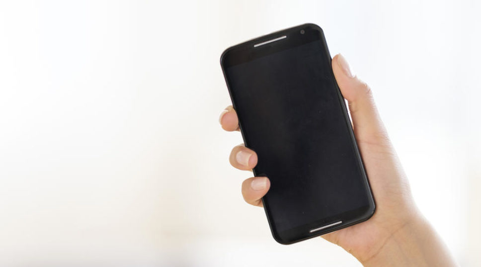 What Really Happens When You Don’t Turn Off Your Cell Phone on a Plane?