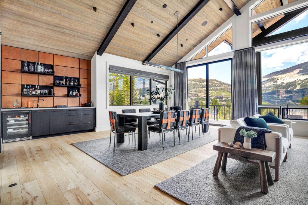 Yellowstone Dining Area by Raili Clasen