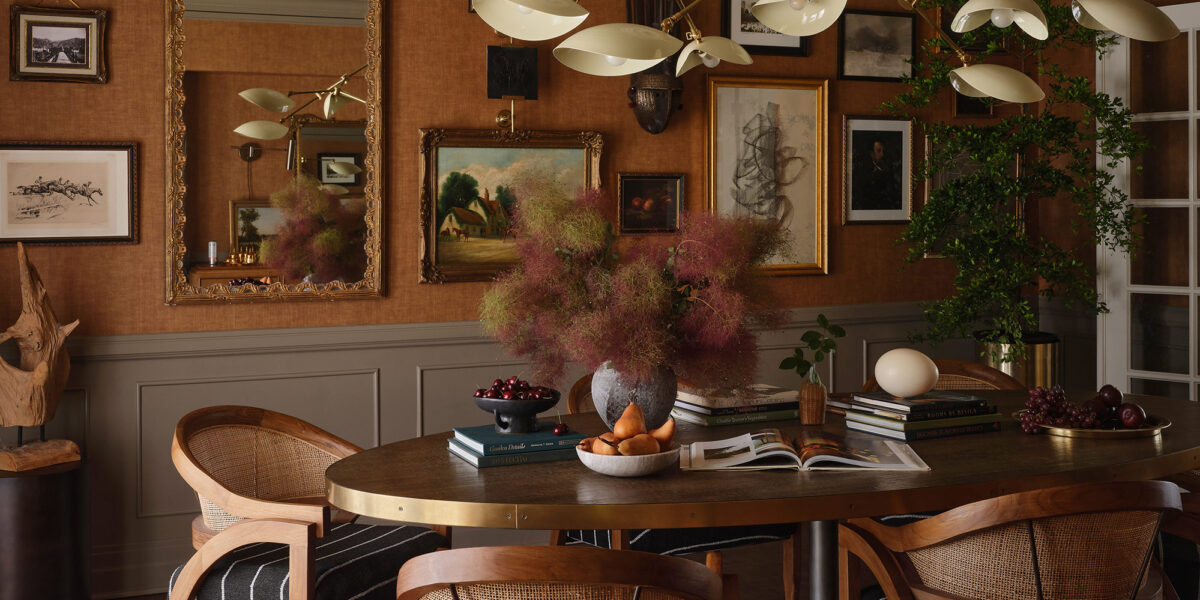 Dining room in Altadena House by Alex Azat