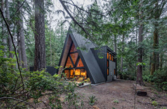 Exterior in Puget Sound A-Frame by Artisan Group