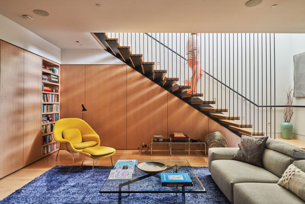 Hollywood Hills Gluck Modernist House Family Room