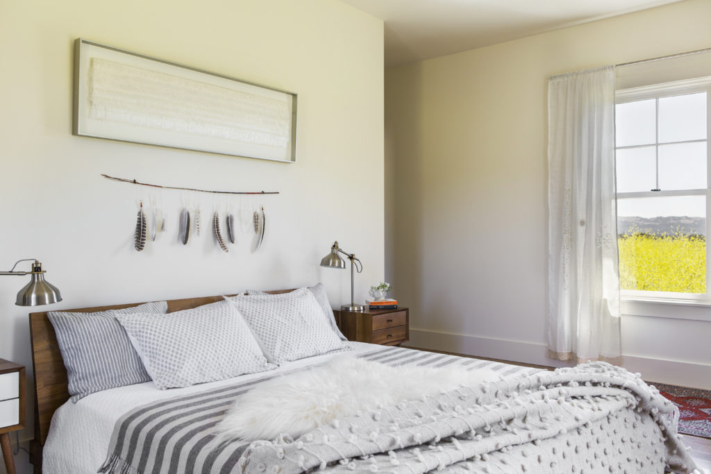 primary-bedroom-gustave-carlson-sonoma