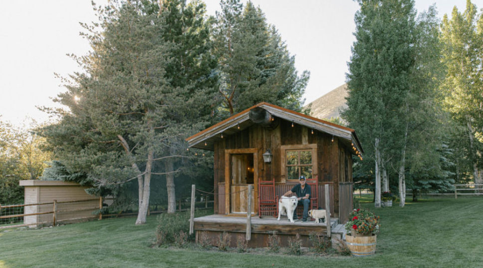 An Idaho Guest Cabin Is the Cutest Prefab We Ever Did See
