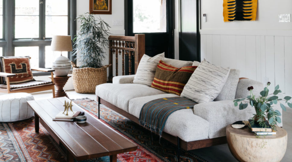 Love Western Style, but Don't Want to Live in a Barn? This Malibu House Is Packed with 'Cowboy Chic' Ideas