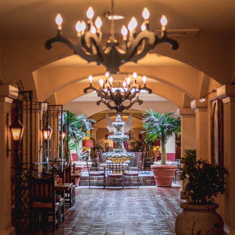 Hotel Encanto de Las Cruces Corridor