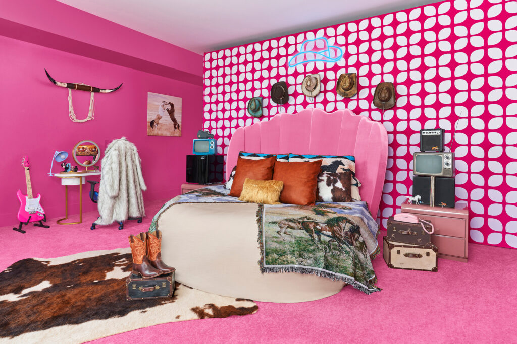Ken's Bedroom Barbie Malibu Dreamhouse on Airbnb