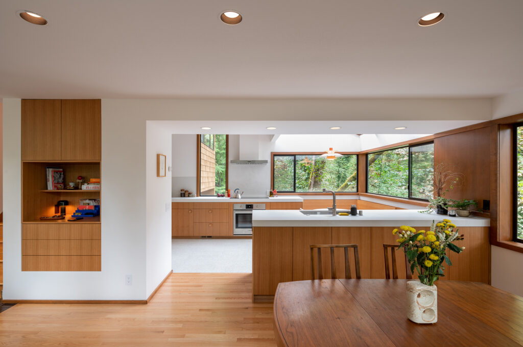 Kitchen Dining Area in Mercer Island