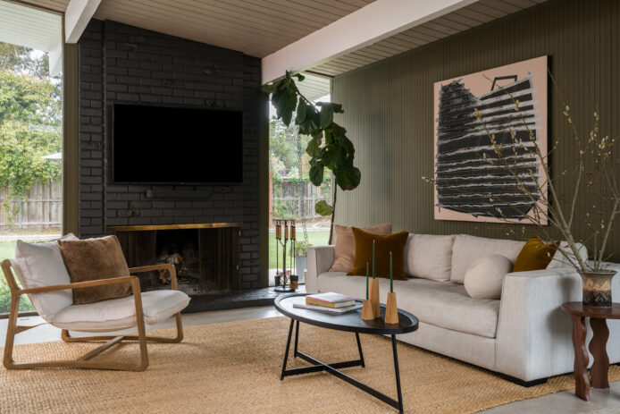 Living Room in Thousand Oaks Eichler by Sophia deDomenico Et Sal Interiors