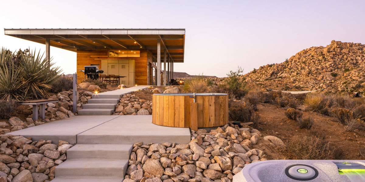 Pioneertown House Outdoor Spa