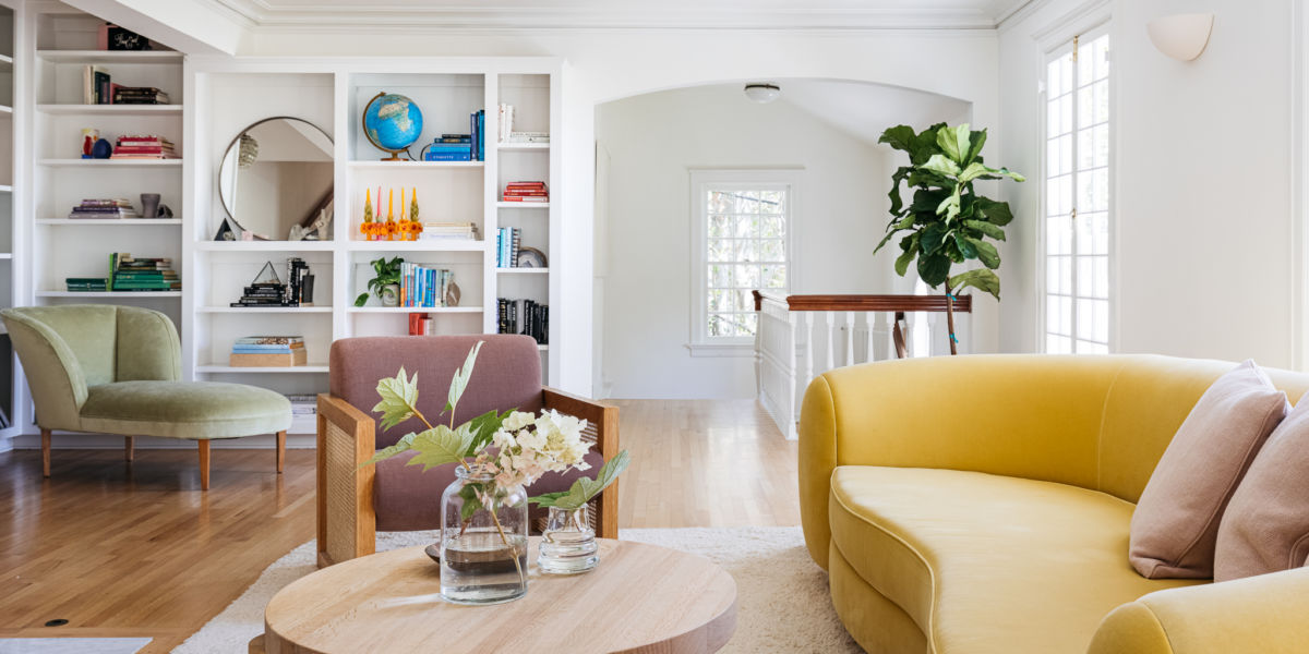 A Summery Palette of Sorbet Shades Gives an Old Colonial House a Modern, New Life