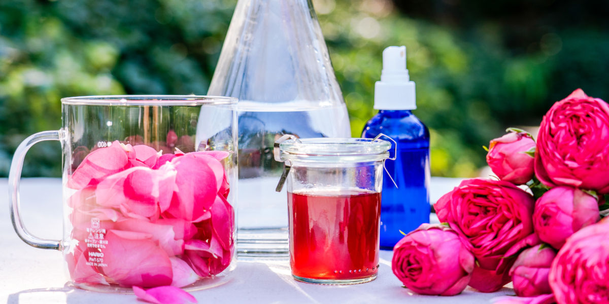 Everything's Coming up Roses: How to Make DIY Rose Petal Bath