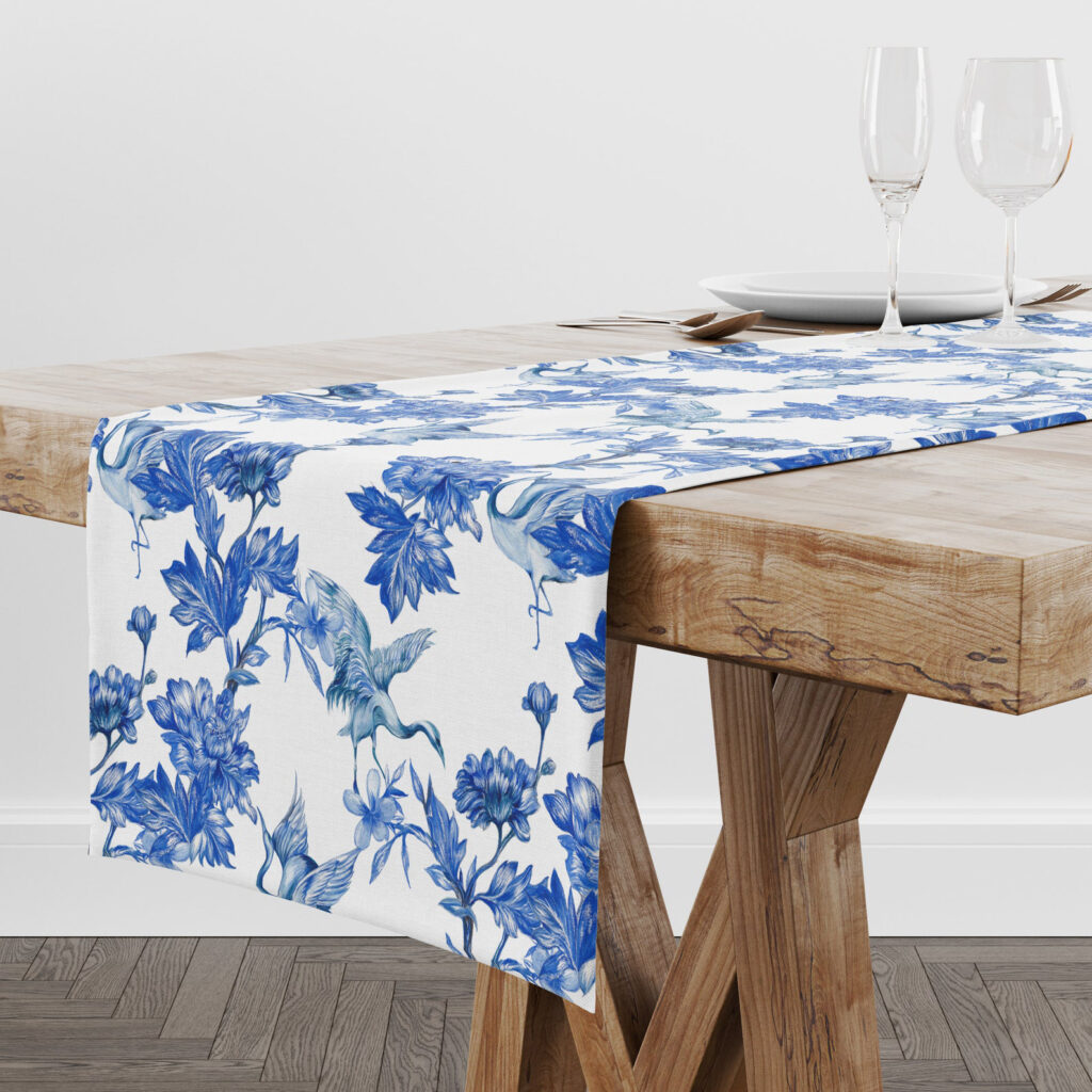 MomoChardoSTUDIO Chinoiserie Table Runner