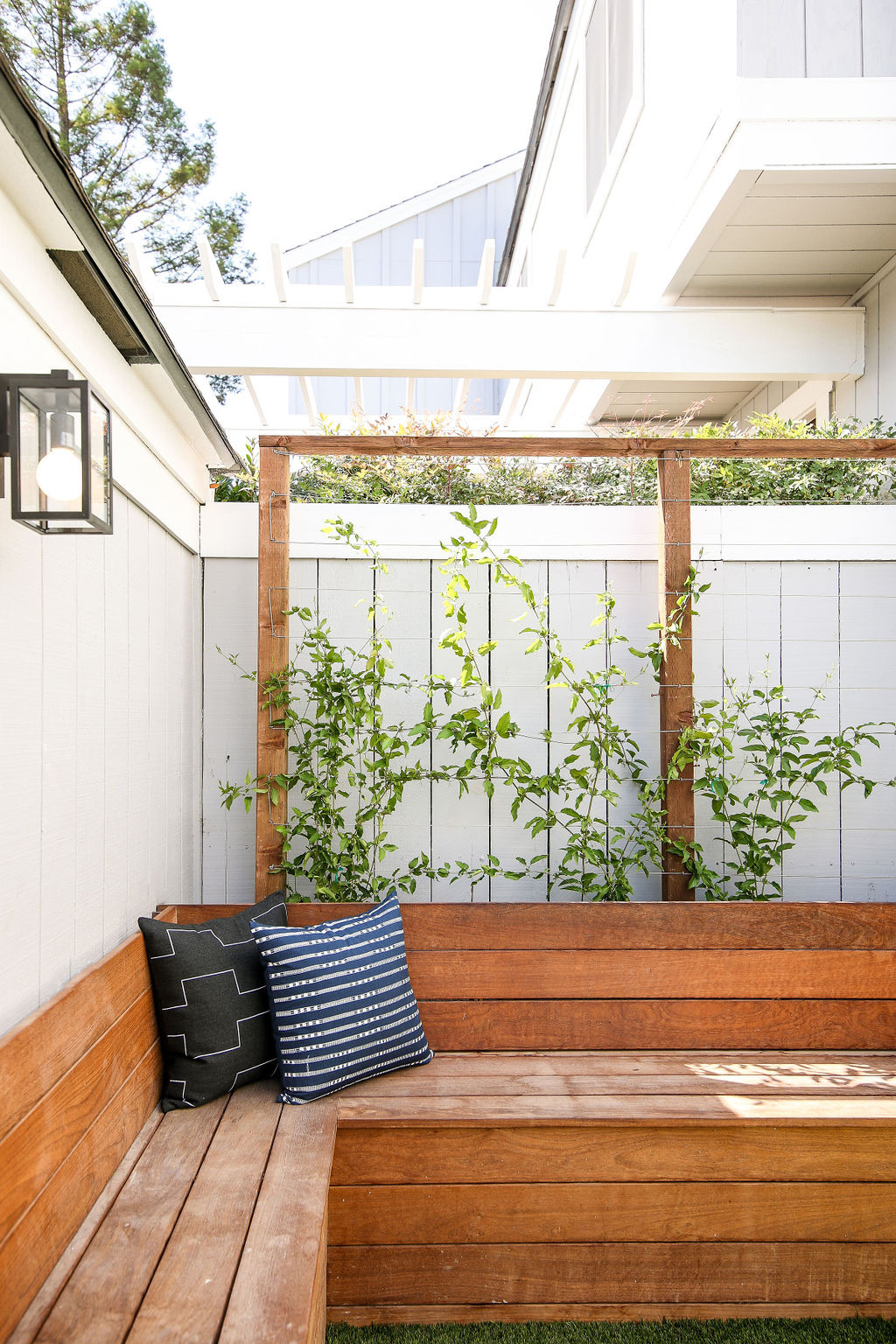 Outdoor Patio in Bay Area Townhouse by Collected Interiors