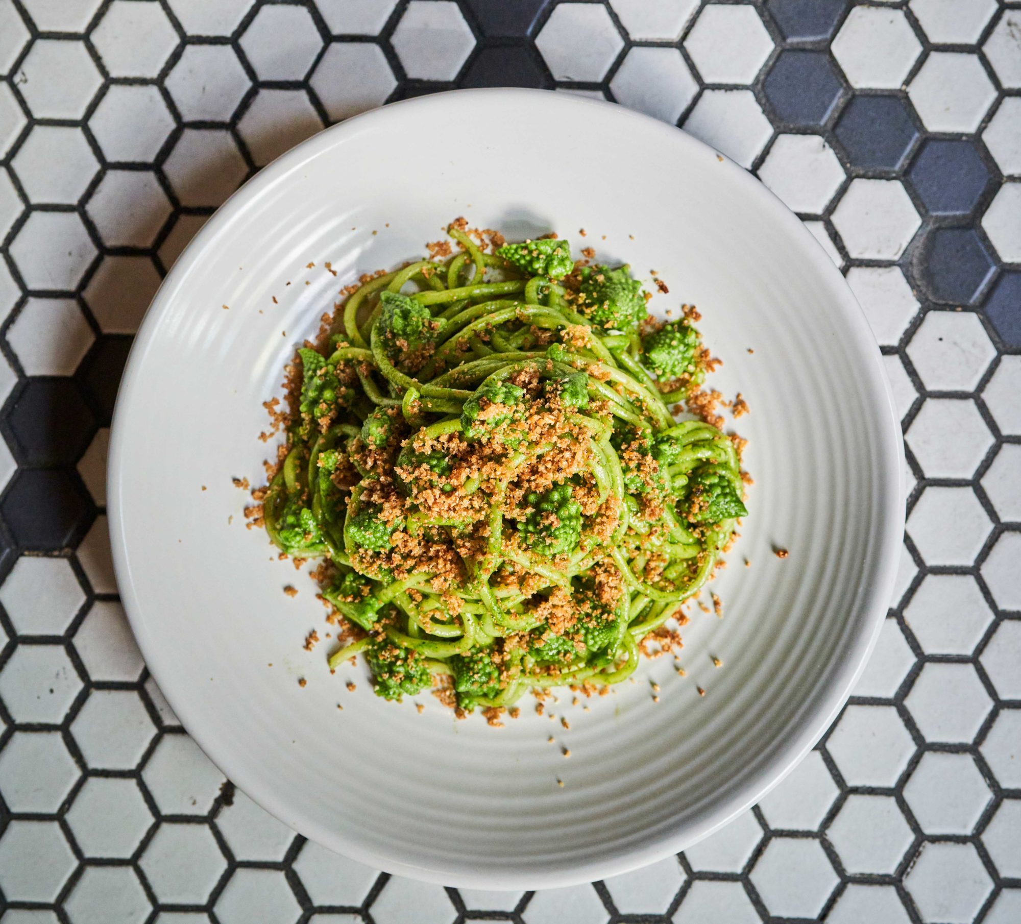 Bucatini al Pesto di Broccolo Romanesco Recipe - Sunset Magazine