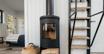 tiny-wood-stove-airbnb-klickpat-washington