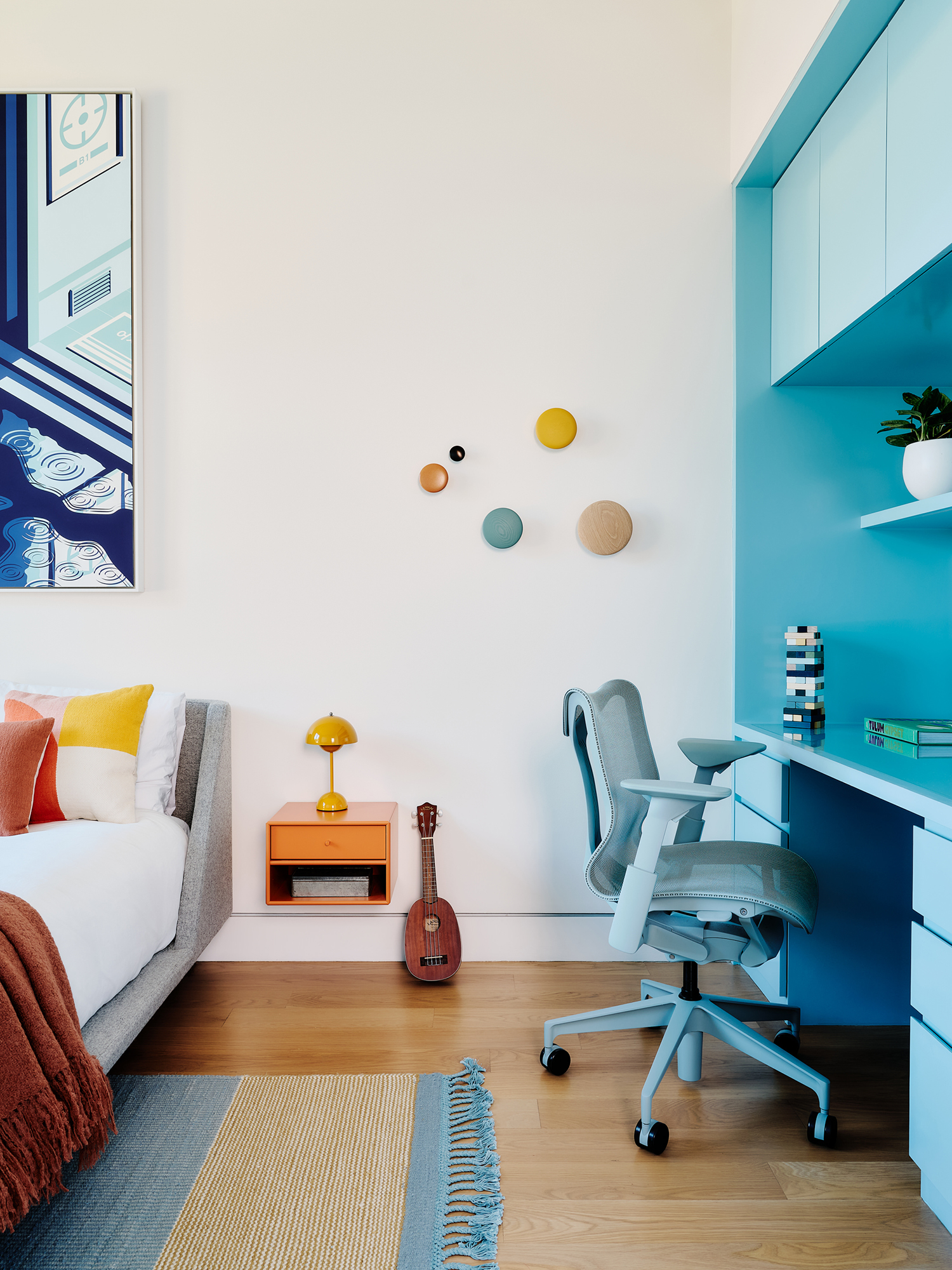 Son Bedroom in San Francisco Townhouse by FAME Architects