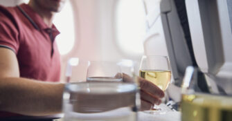 travel-aero-wine-pairings-flying