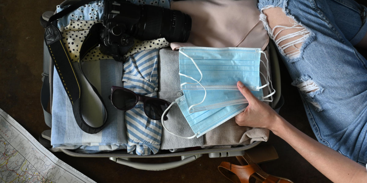 travel etiquette packing bags