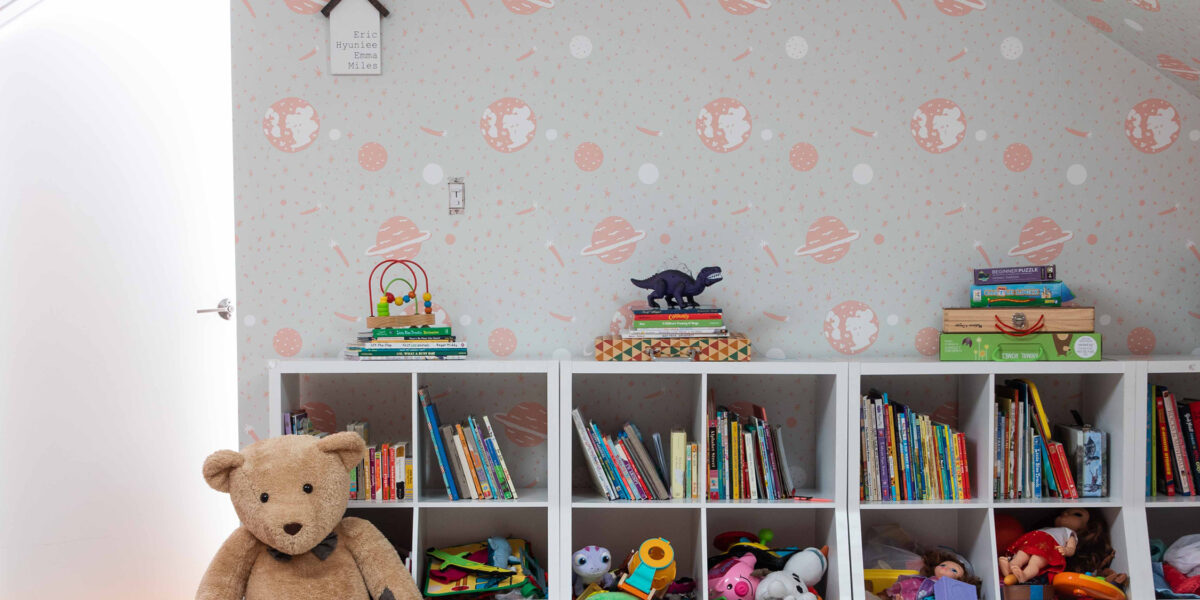 Wallpaper Bookcase Flynne Nathanson