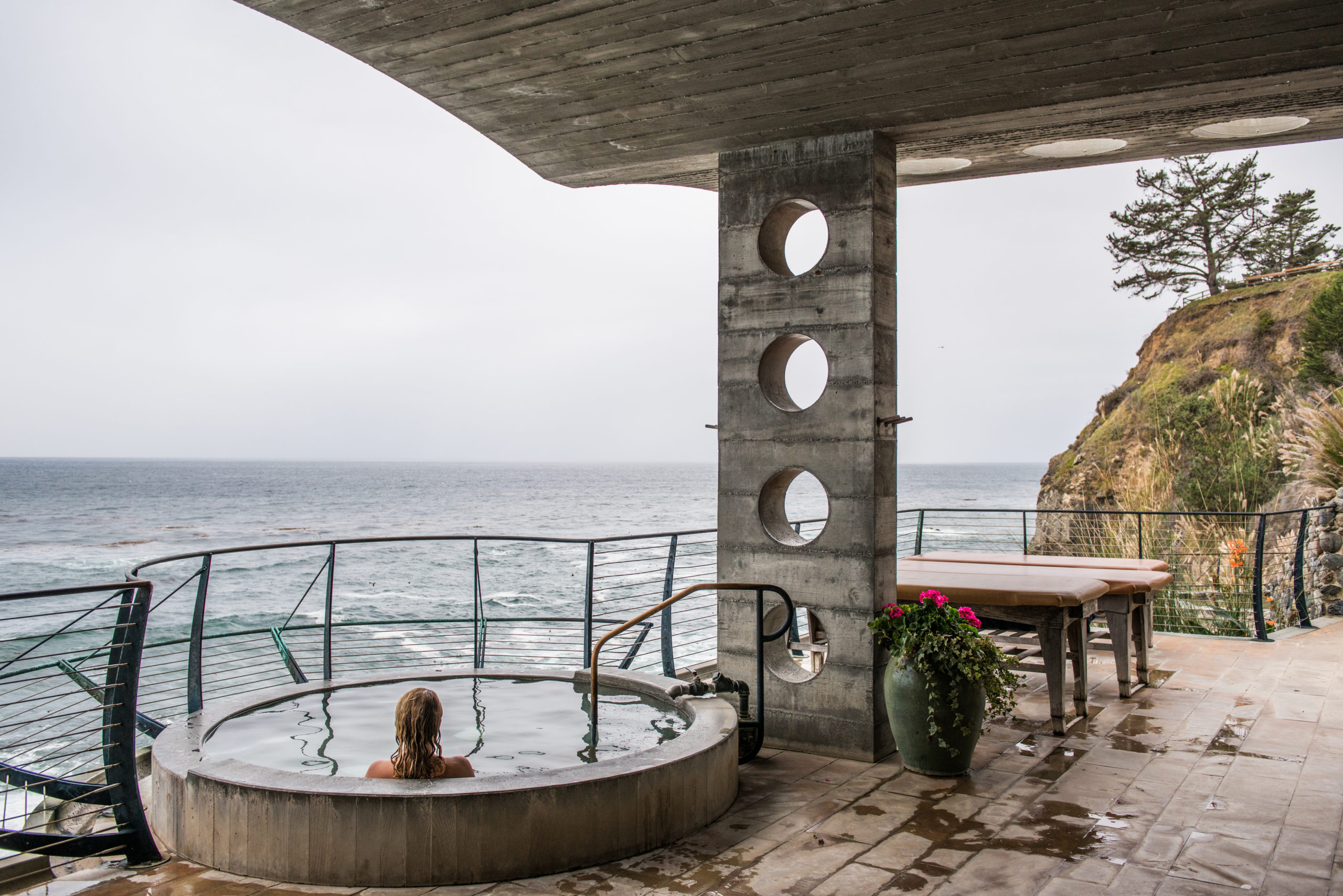 Bath overlooking Big Sur.