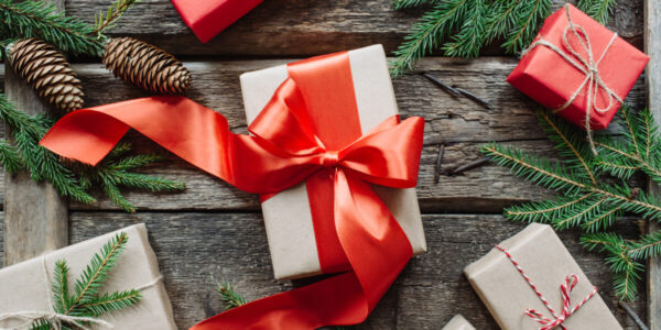 The Holiday Gifting Tips to Know Before You Start Shopping